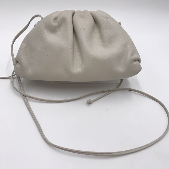 Authe Bottega Veneta White Leather Mini Clutch Preloved Pouch - Picture 14 of 16